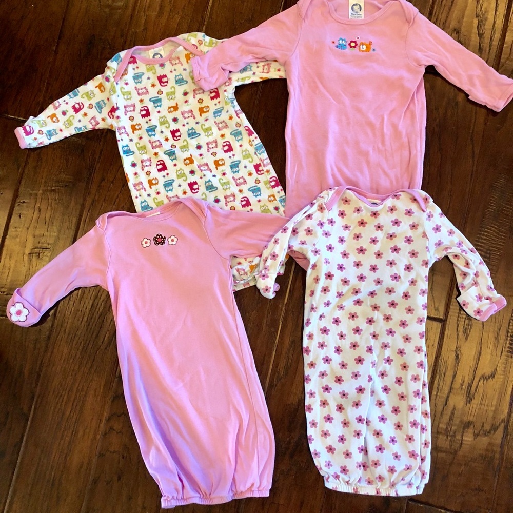 ‼️5/25‼️Set of Infant sleep gowns